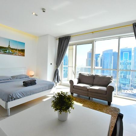 Cozy Studio Apt In Marina - Near Metro, Beach & Mall Apartman Dubaj Kültér fotó