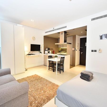 Cozy Studio Apt In Marina - Near Metro, Beach & Mall Apartman Dubaj Kültér fotó