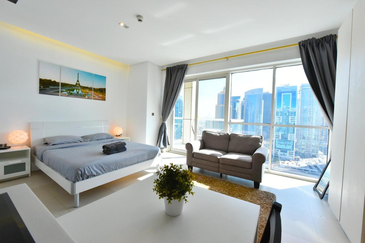 Cozy Studio Apt In Marina - Near Metro, Beach & Mall Apartman Dubaj Kültér fotó