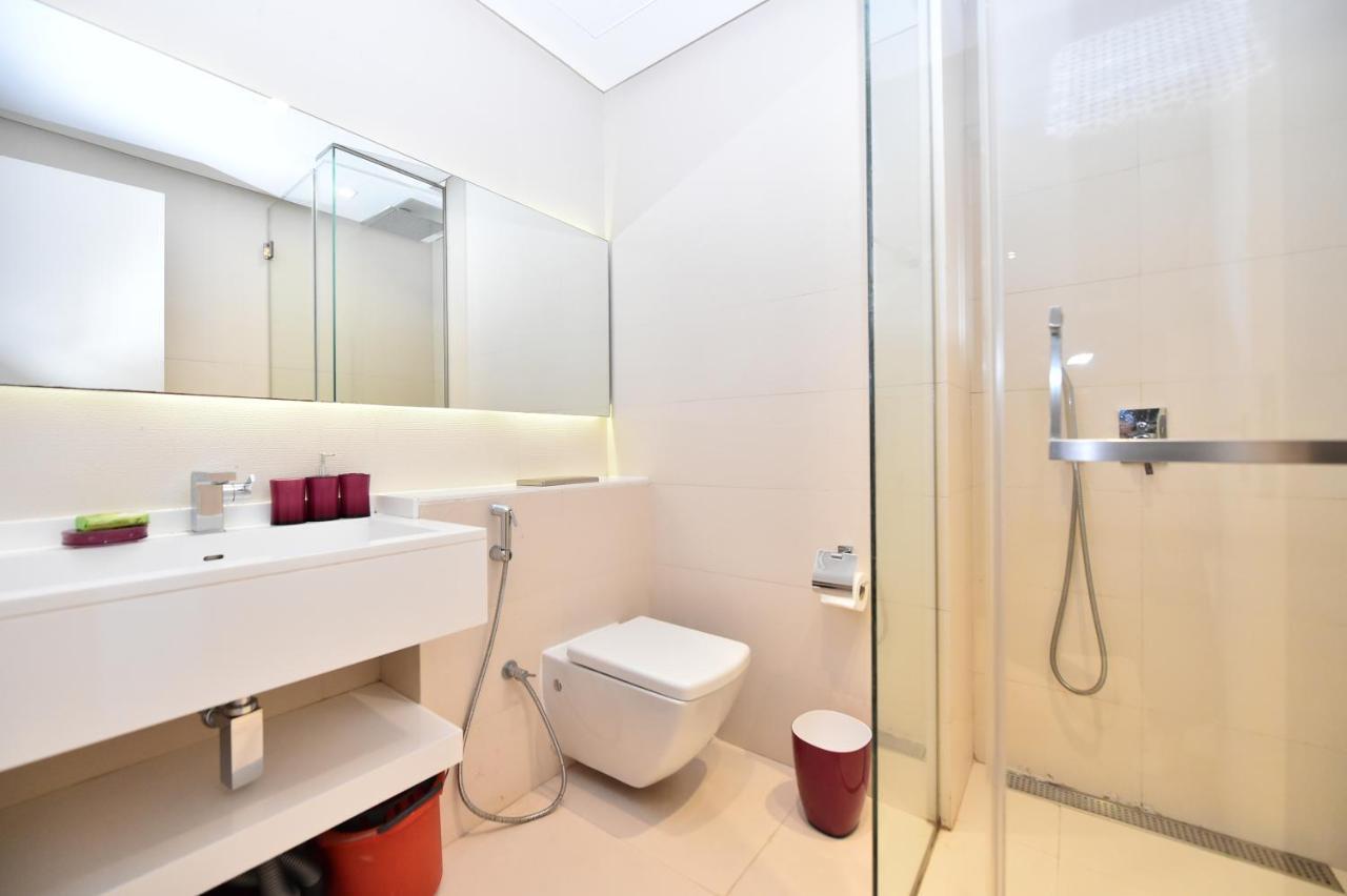 Cozy Studio Apt In Marina - Near Metro, Beach & Mall Apartman Dubaj Kültér fotó