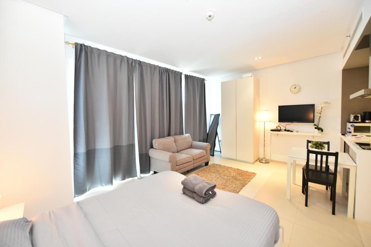 Cozy Studio Apt In Marina - Near Metro, Beach & Mall Apartman Dubaj Kültér fotó
